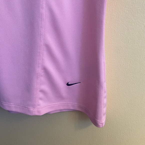 NWOT Nike Women's Golf Sleeveless Polo Sleeveless w/Collar and Dri Fit Design - Picture 3 of 5